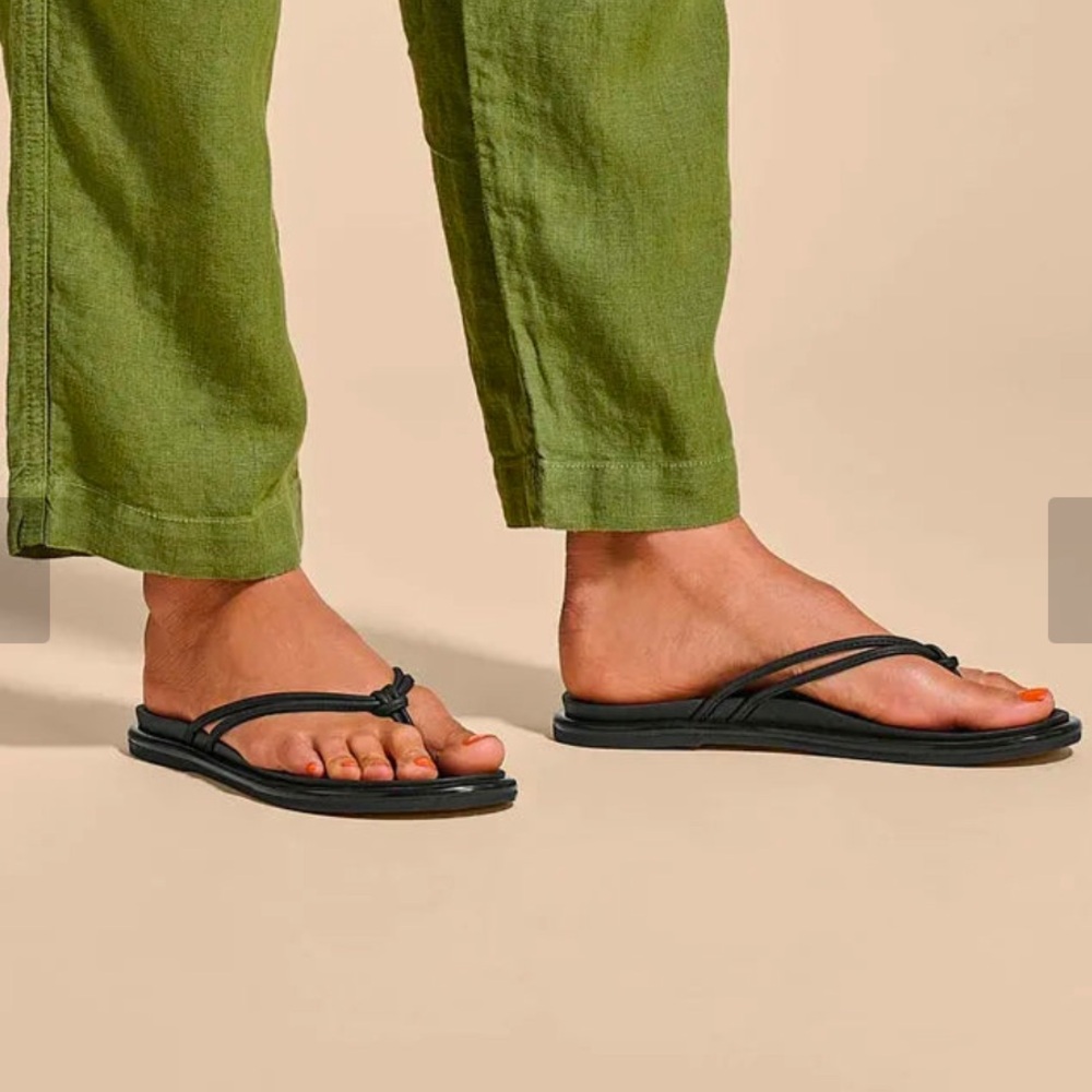 Olukai AKA-W sandals New with Tags attached $70 - Picture 2 of 14